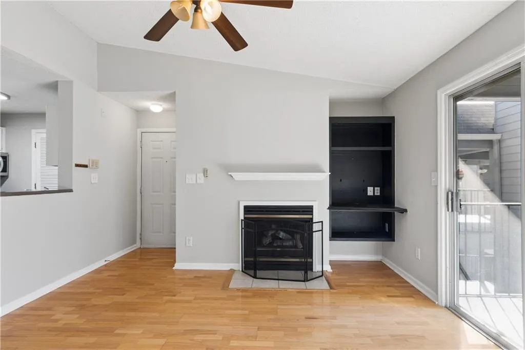 309 Granville Court, Atlanta, Georgia 30328, 1 Bedroom Bedrooms, ,1 BathroomBathrooms,Residential,For Sale,309 Granville Court,7741748