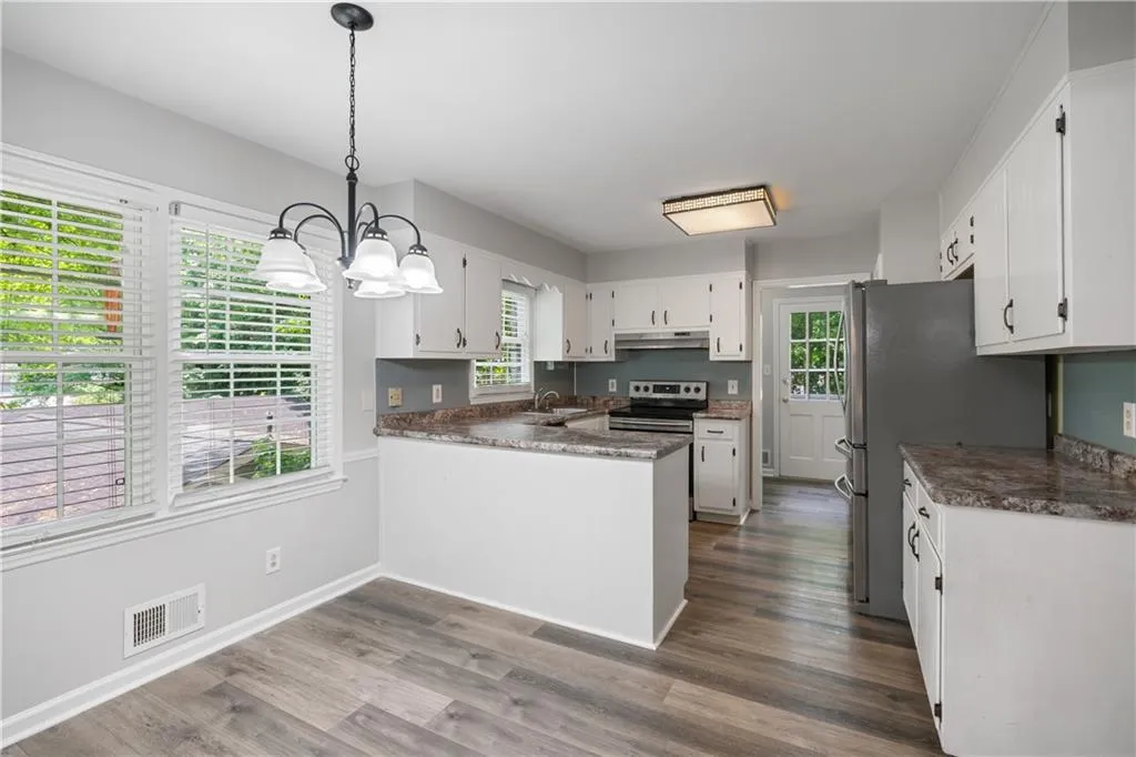 1155 Winding Creek Trail, Sandy Springs, Georgia 30328, 4 Bedrooms Bedrooms, ,3 BathroomsBathrooms,Residential,Sold,1155 Winding Creek Trail,7390657