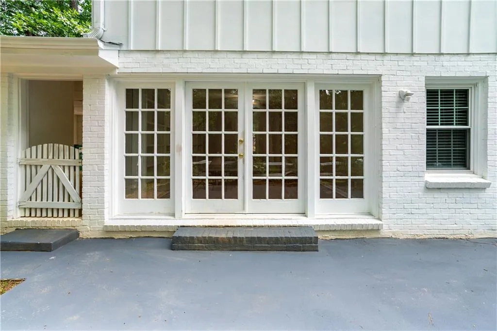 1155 Winding Creek Trail, Sandy Springs, Georgia 30328, 4 Bedrooms Bedrooms, ,3 BathroomsBathrooms,Residential,Sold,1155 Winding Creek Trail,7390657