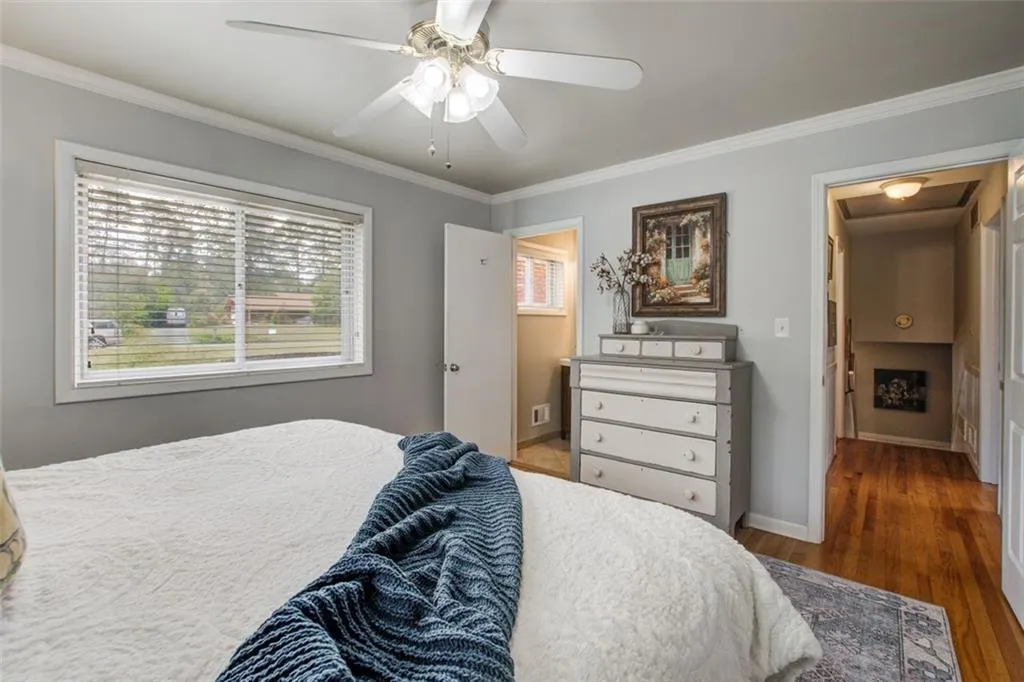 709 Carriage Drive, Sandy Springs, Georgia 30328, 4 Bedrooms Bedrooms, ,2 BathroomsBathrooms,Residential,Sold,709 Carriage Drive,7192699