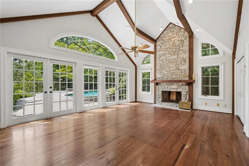 Pool house