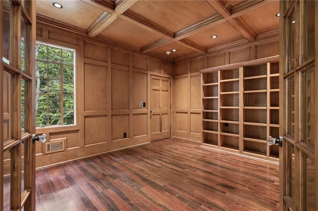 3990 E Brookhaven Drive Ne, Atlanta, Georgia 30319, 4 Bedrooms Bedrooms, 0 ,5 BathroomsBathrooms,Residential,For Sale,3990 E Brookhaven Drive Ne,7834076