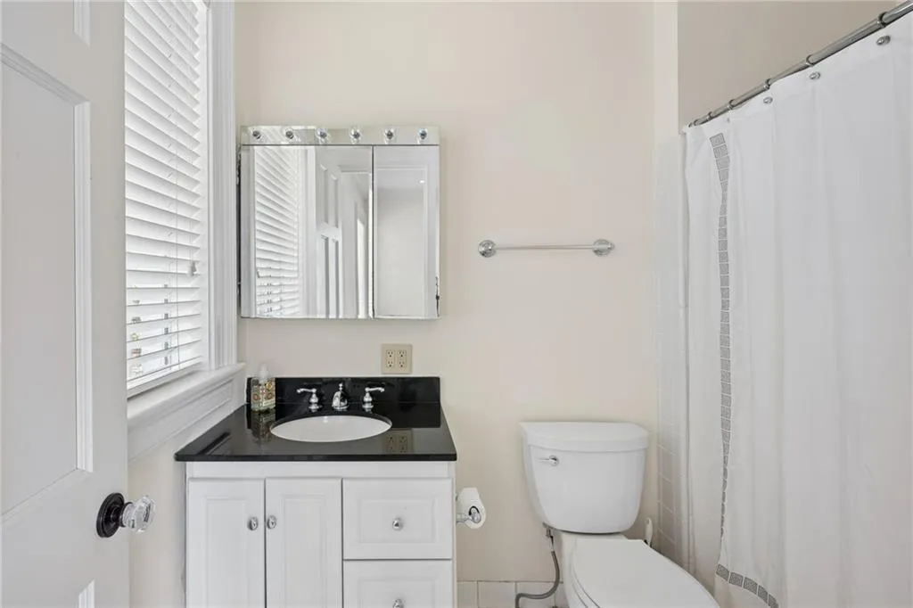 3990 E Brookhaven Drive Ne, Atlanta, Georgia 30319, 4 Bedrooms Bedrooms, 0 ,5 BathroomsBathrooms,Residential,For Sale,3990 E Brookhaven Drive Ne,7834076