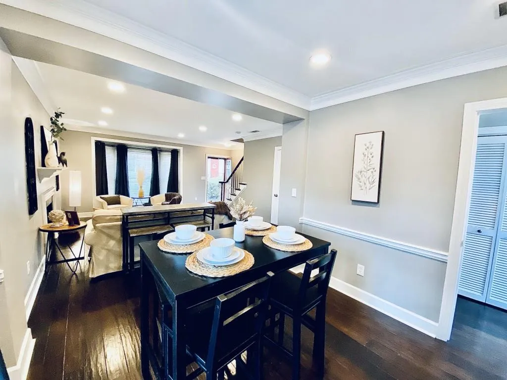 119 Mount Vernon Circle, Atlanta, Georgia 30338, 2 Bedrooms Bedrooms, ,2 BathroomsBathrooms,Residential,Sold,119 Mount Vernon Circle,7262429