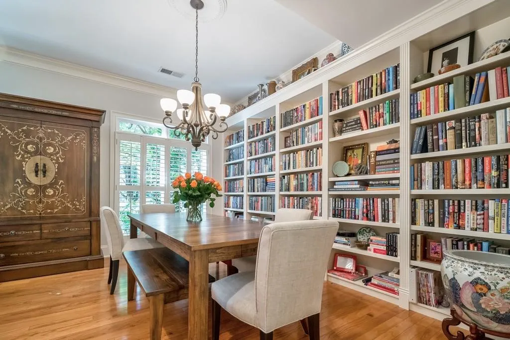 104 Glentown Way, Sandy Springs, Georgia 30328, 3 Bedrooms Bedrooms, ,3 BathroomsBathrooms,Residential,Sold,104 Glentown Way,6084088