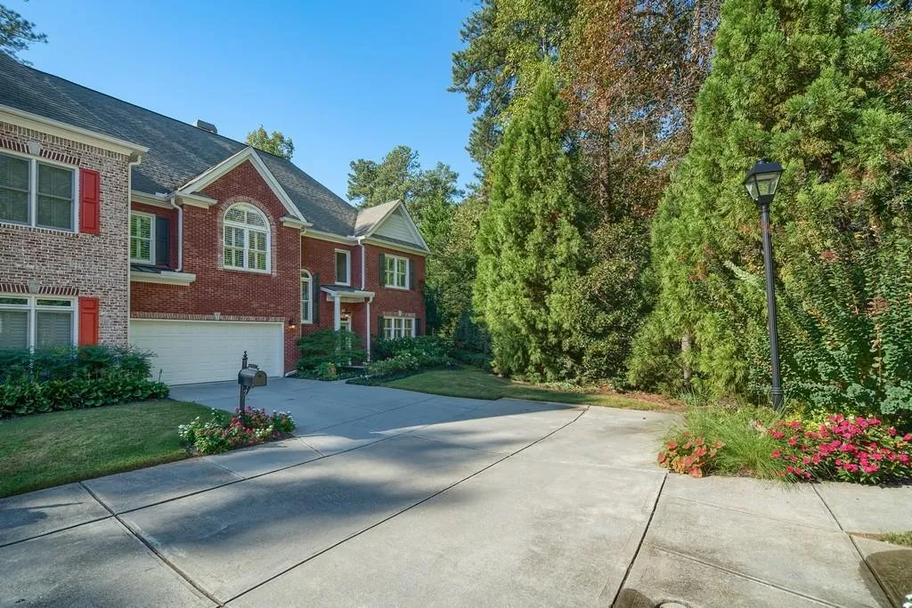 104 Glentown Way, Sandy Springs, Georgia 30328, 3 Bedrooms Bedrooms, ,3 BathroomsBathrooms,Residential,Sold,104 Glentown Way,6084088