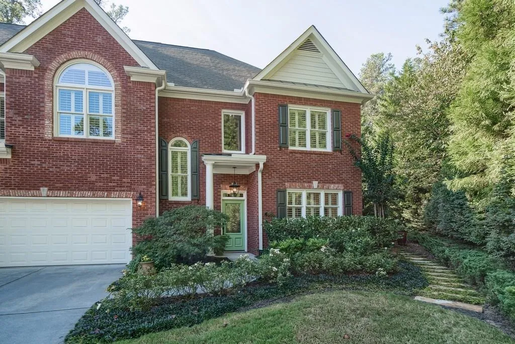 104 Glentown Way, Sandy Springs, Georgia 30328, 3 Bedrooms Bedrooms, ,3 BathroomsBathrooms,Residential,Sold,104 Glentown Way,6084088