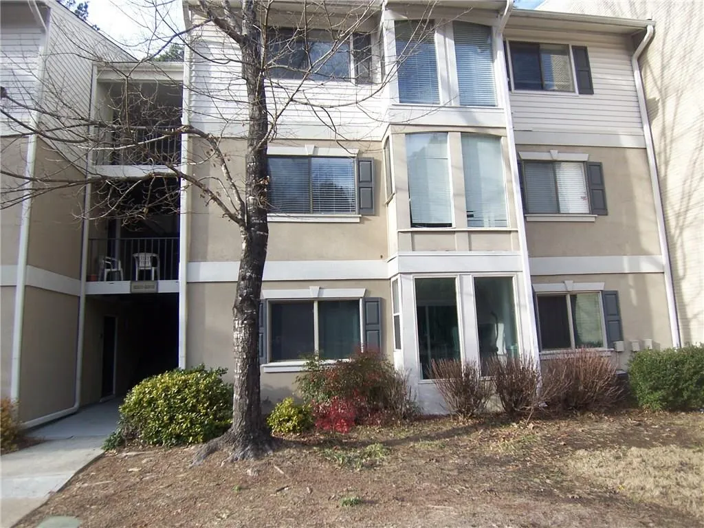 2002 Wingate Way, Atlanta, Georgia 30350, 1 Bedroom Bedrooms, ,1 BathroomBathrooms,Residential,Sold,2002 Wingate Way,5658203