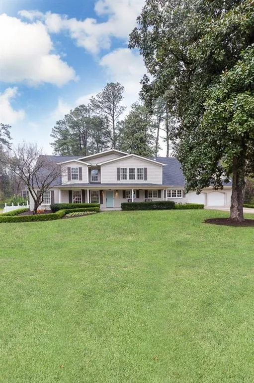 1367 Battleview Drive Nw, Atlanta, Georgia 30327, 4 Bedrooms Bedrooms, ,4 BathroomsBathrooms,Residential,Sold,1367 Battleview Drive Nw,5972478