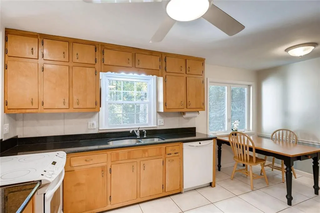 465 Franklin Road, Sandy Springs, Georgia 30342, 4 Bedrooms Bedrooms, ,3 BathroomsBathrooms,Residential,Sold,465 Franklin Road,6082462