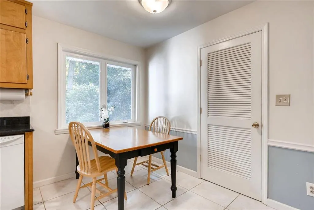 465 Franklin Road, Sandy Springs, Georgia 30342, 4 Bedrooms Bedrooms, ,3 BathroomsBathrooms,Residential,Sold,465 Franklin Road,6082462