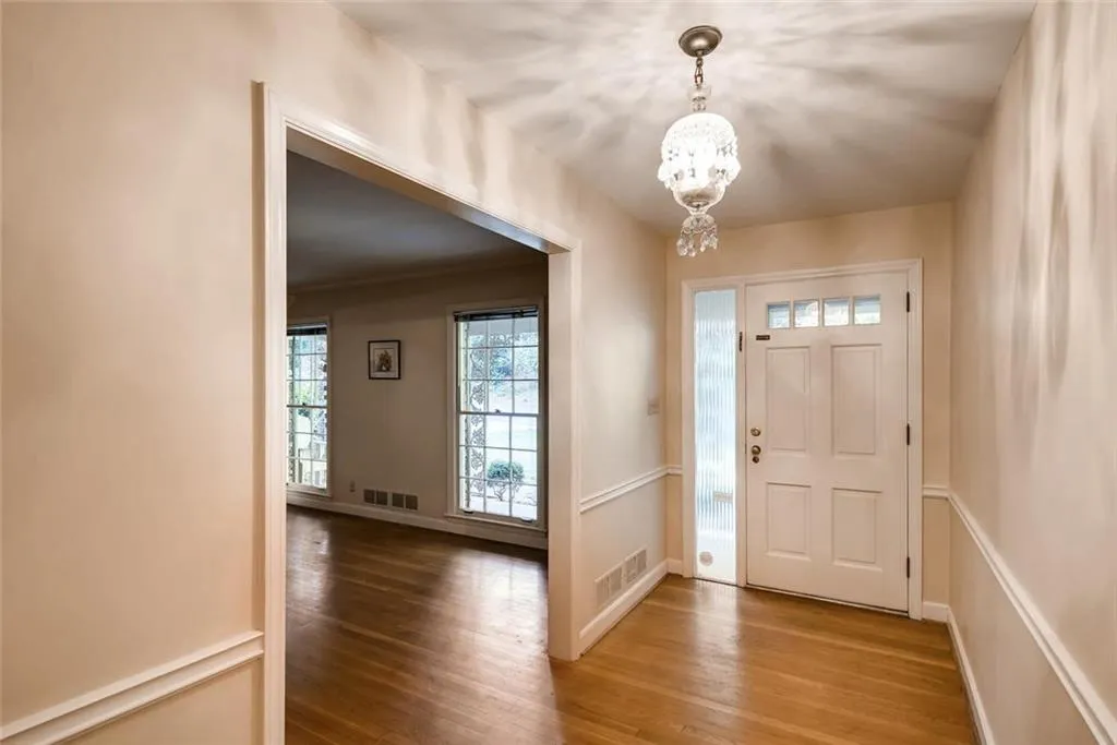 465 Franklin Road, Sandy Springs, Georgia 30342, 4 Bedrooms Bedrooms, ,3 BathroomsBathrooms,Residential,Sold,465 Franklin Road,6082462