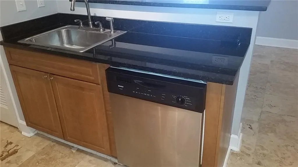 795 Hammond Drive Unit 1702, Atlanta, Georgia 30328, 1 Bedroom Bedrooms, ,1 BathroomBathrooms,Residential,Sold,795 Hammond Drive Unit 1702,5585524