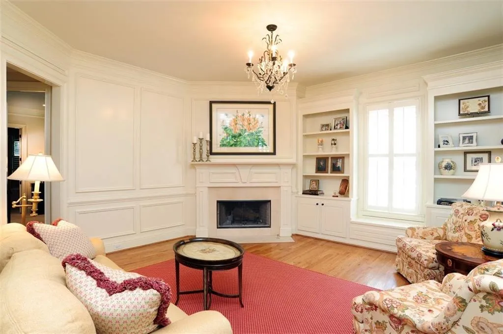 704 Longwood Drive Nw, Atlanta, Georgia 30305, 5 Bedrooms Bedrooms, ,5 BathroomsBathrooms,Residential,Sold,704 Longwood Drive Nw,5643380