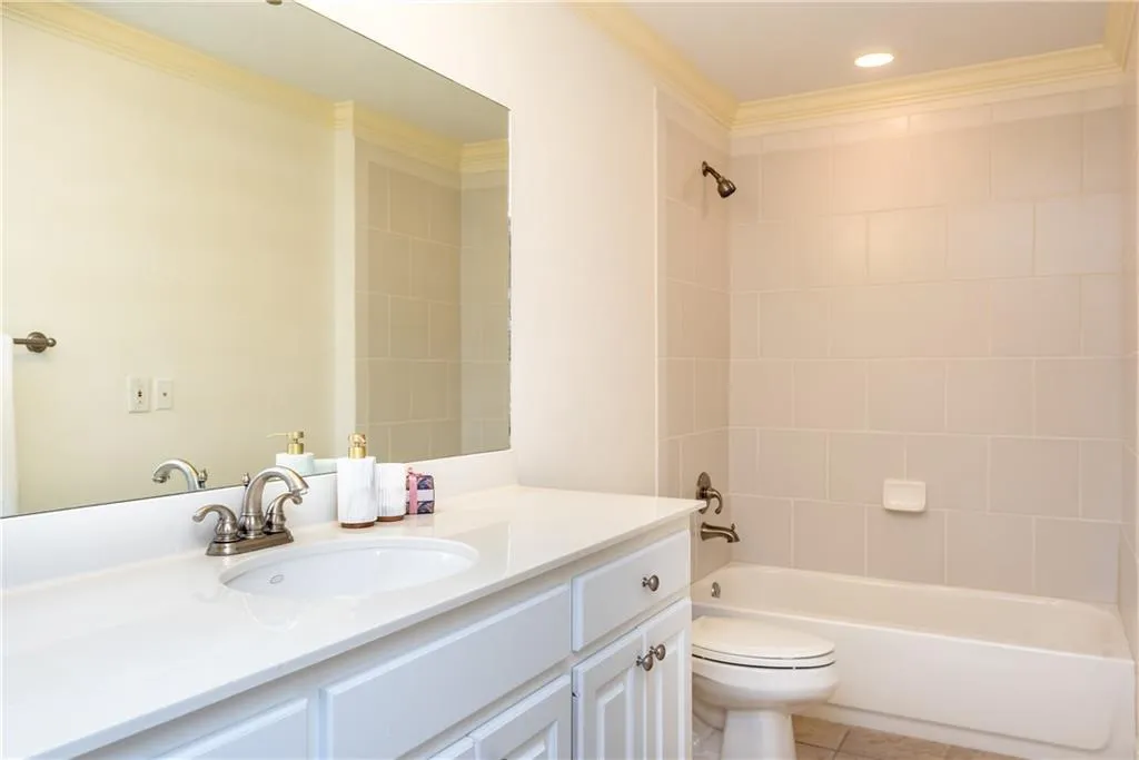 275 Trowbridge Road, Atlanta, Georgia 30350, 7 Bedrooms Bedrooms, ,5 BathroomsBathrooms,Residential,Sold,275 Trowbridge Road,6694162