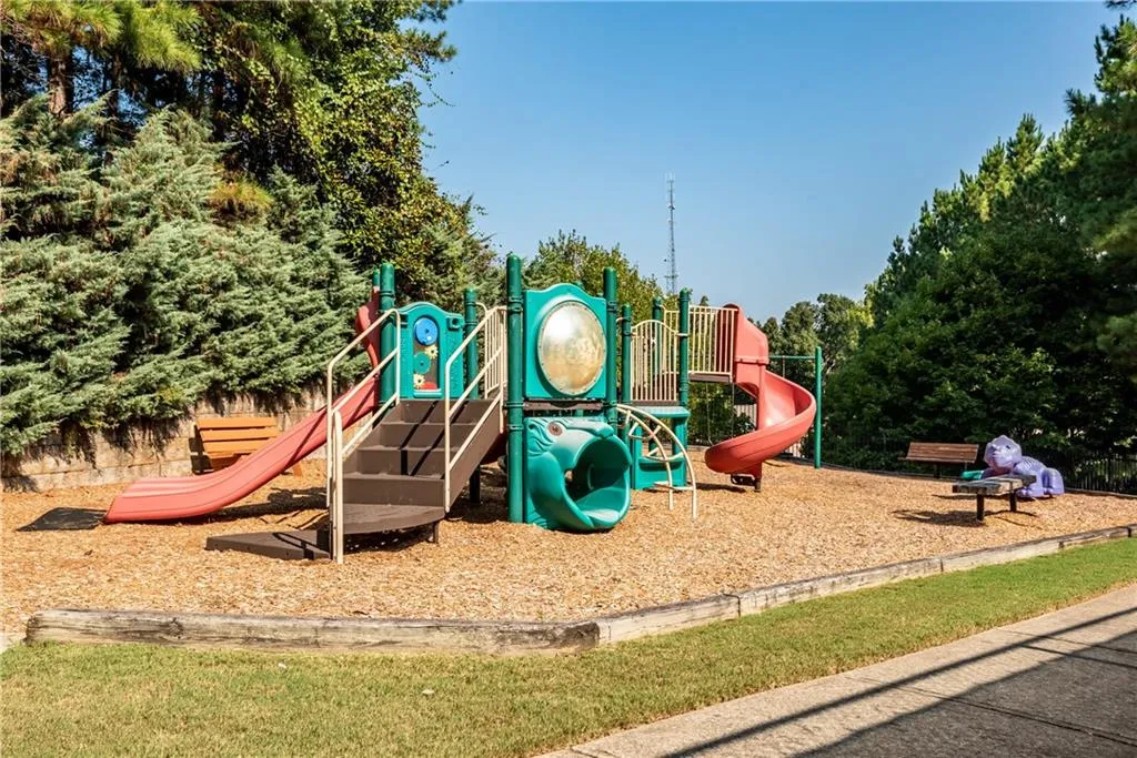 275 Trowbridge Road, Atlanta, Georgia 30350, 7 Bedrooms Bedrooms, ,5 BathroomsBathrooms,Residential,Sold,275 Trowbridge Road,6694162