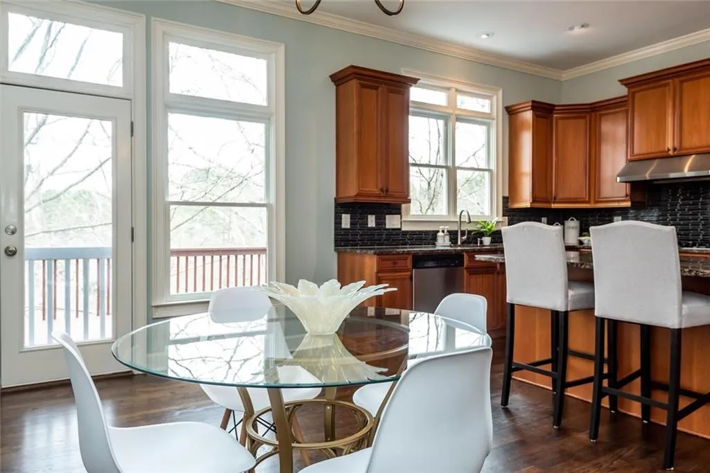 275 Trowbridge Road, Atlanta, Georgia 30350, 7 Bedrooms Bedrooms, ,5 BathroomsBathrooms,Residential,Sold,275 Trowbridge Road,6694162