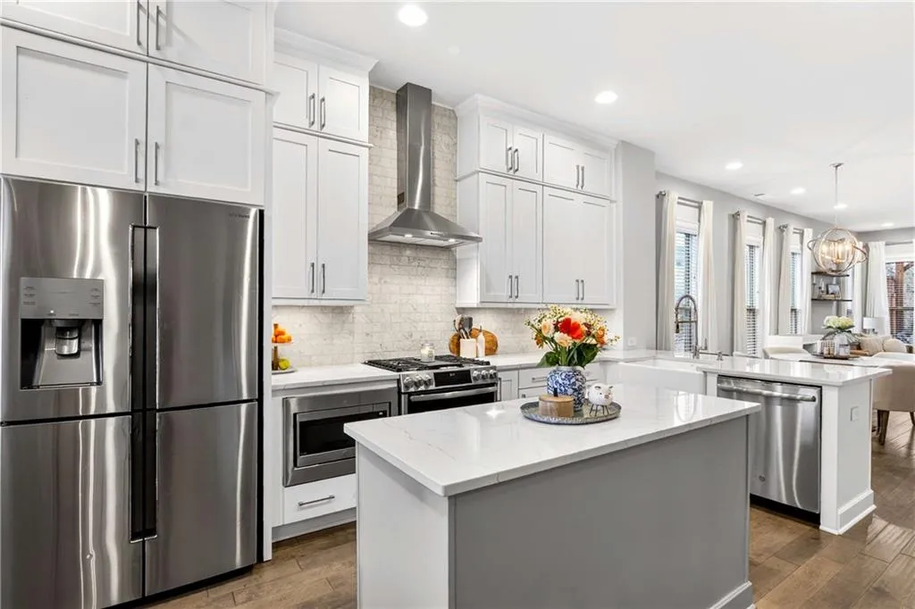 4302 Parkside Place, Atlanta, Georgia 30342, 2 Bedrooms Bedrooms, ,2 BathroomsBathrooms,Residential,For Sale,4302 Parkside Place,7704590