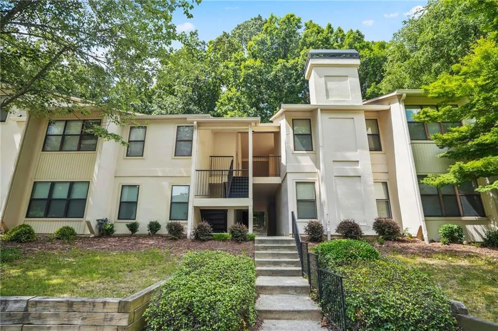 2211 Huntingdon Chase, Atlanta, Georgia 30350, 2 Bedrooms Bedrooms, ,2 BathroomsBathrooms,Residential,Sold,2211 Huntingdon Chase,7422059