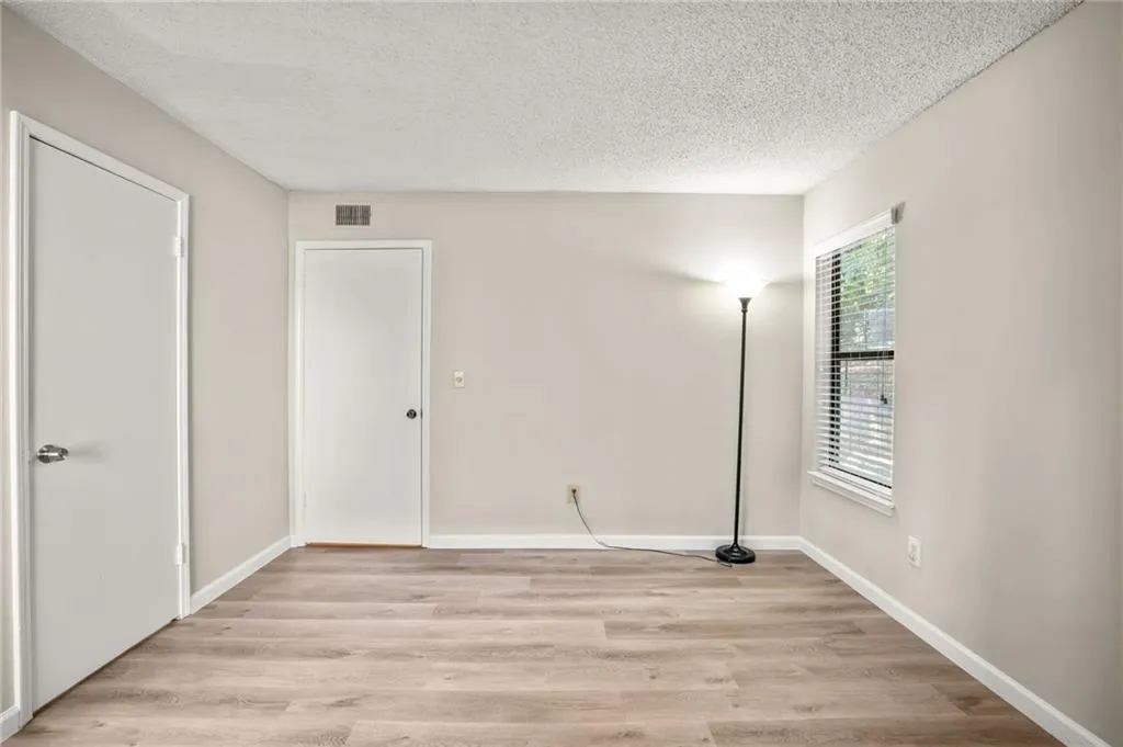 2211 Huntingdon Chase, Atlanta, Georgia 30350, 2 Bedrooms Bedrooms, ,2 BathroomsBathrooms,Residential,Sold,2211 Huntingdon Chase,7422059