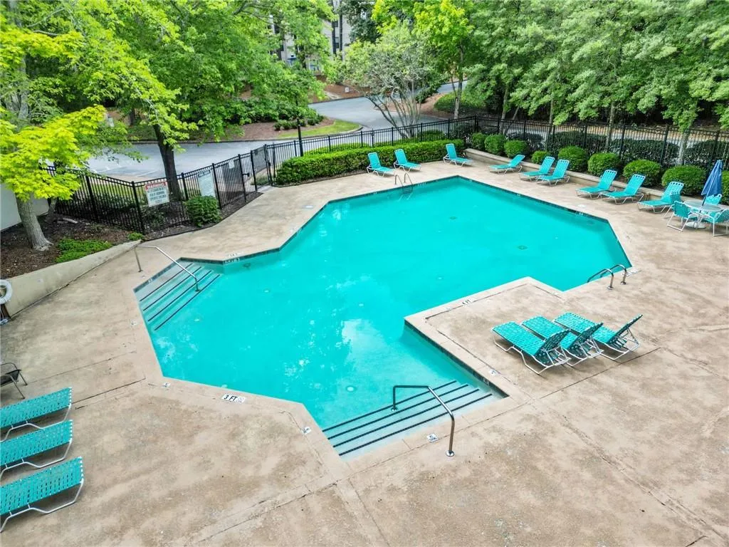 2211 Huntingdon Chase, Atlanta, Georgia 30350, 2 Bedrooms Bedrooms, ,2 BathroomsBathrooms,Residential,Sold,2211 Huntingdon Chase,7422059