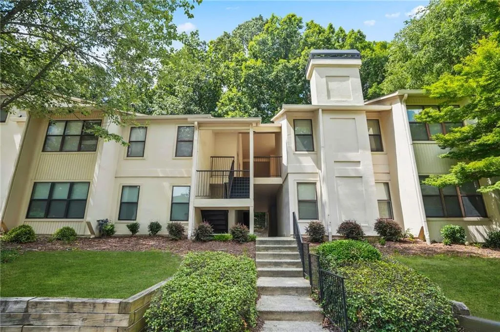 2211 Huntingdon Chase, Atlanta, Georgia 30350, 2 Bedrooms Bedrooms, ,2 BathroomsBathrooms,Residential,Sold,2211 Huntingdon Chase,7422059