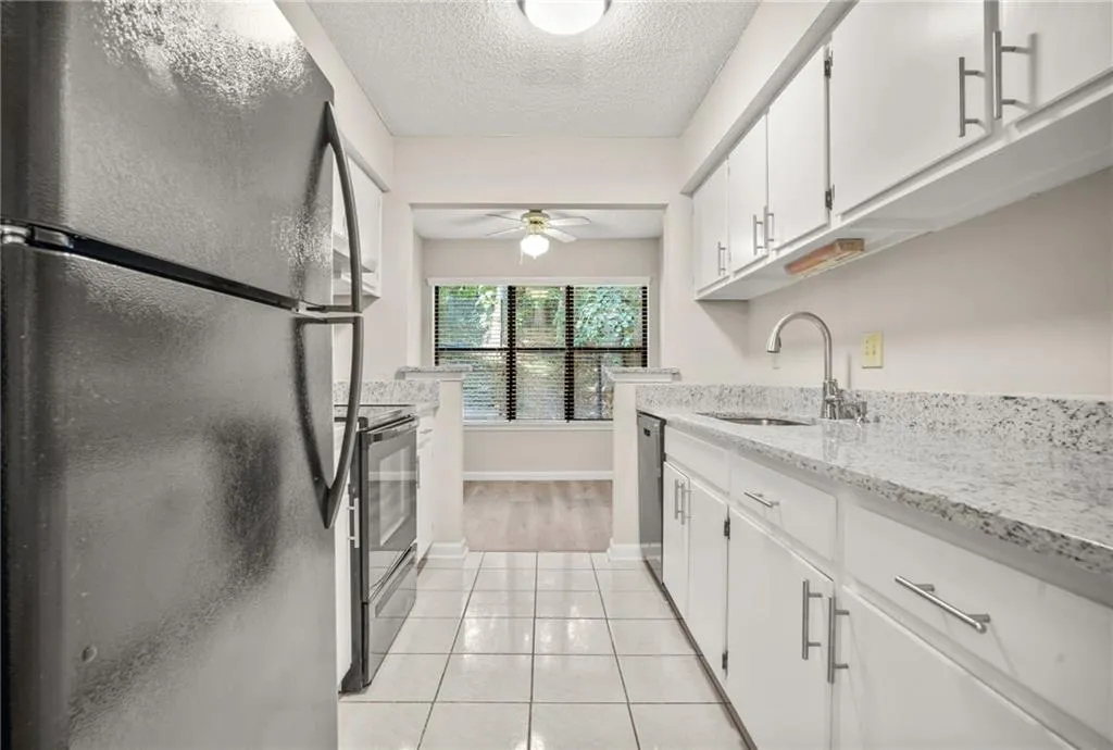 2211 Huntingdon Chase, Atlanta, Georgia 30350, 2 Bedrooms Bedrooms, ,2 BathroomsBathrooms,Residential,Sold,2211 Huntingdon Chase,7422059