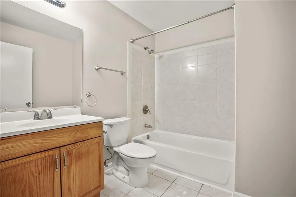2211 Huntingdon Chase, Atlanta, Georgia 30350, 2 Bedrooms Bedrooms, ,2 BathroomsBathrooms,Residential,Sold,2211 Huntingdon Chase,7422059