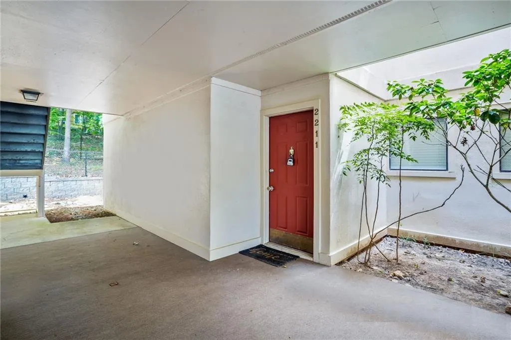 2211 Huntingdon Chase, Atlanta, Georgia 30350, 2 Bedrooms Bedrooms, ,2 BathroomsBathrooms,Residential,Sold,2211 Huntingdon Chase,7422059