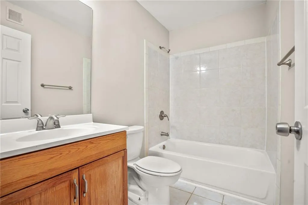 2211 Huntingdon Chase, Atlanta, Georgia 30350, 2 Bedrooms Bedrooms, ,2 BathroomsBathrooms,Residential,Sold,2211 Huntingdon Chase,7422059