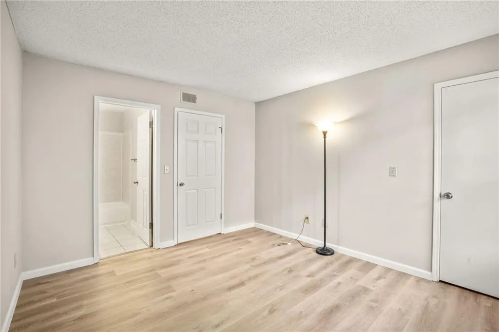 2211 Huntingdon Chase, Atlanta, Georgia 30350, 2 Bedrooms Bedrooms, ,2 BathroomsBathrooms,Residential,Sold,2211 Huntingdon Chase,7422059