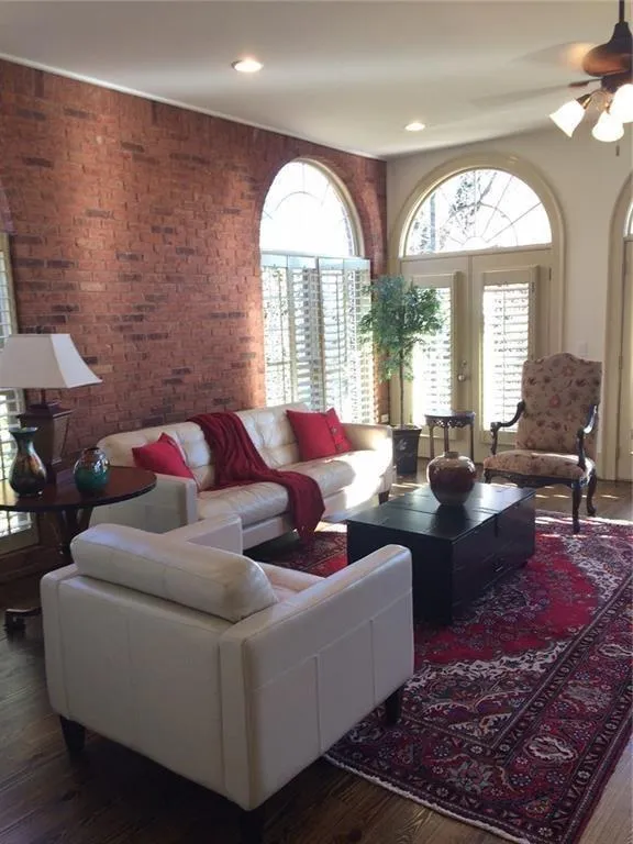 5512 Glenridge Drive Unit O, Atlanta, Georgia 30342, 3 Bedrooms Bedrooms, ,3 BathroomsBathrooms,Residential,Sold,5512 Glenridge Drive Unit O,6011072