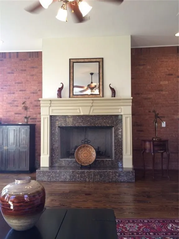 5512 Glenridge Drive Unit O, Atlanta, Georgia 30342, 3 Bedrooms Bedrooms, ,3 BathroomsBathrooms,Residential,Sold,5512 Glenridge Drive Unit O,6011072