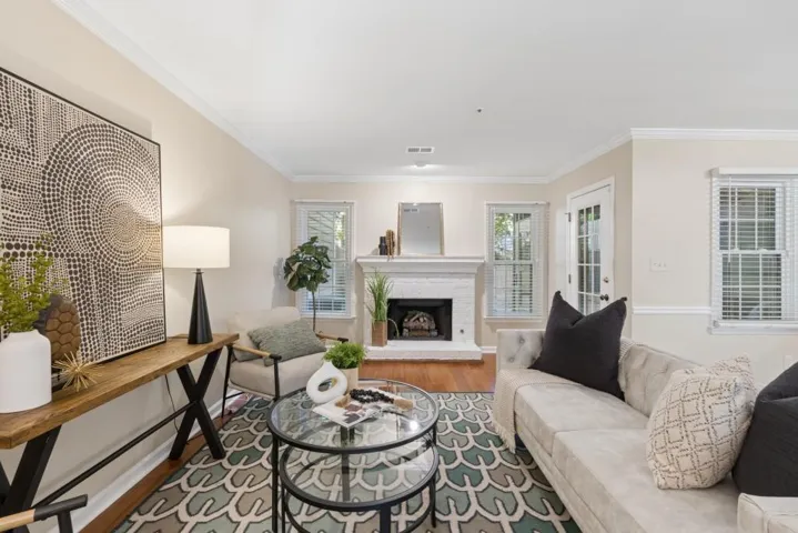 597 Saint James Walk Se, Marietta, Georgia 30067
