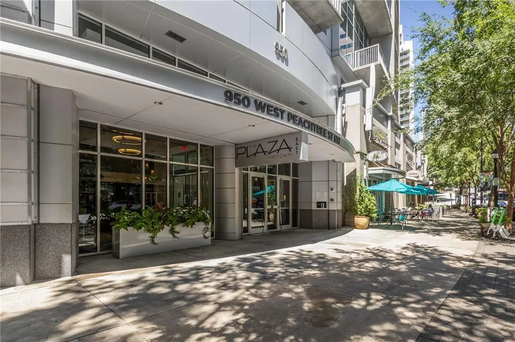 950 W Peachtree Street Nw Unit 802, Atlanta, Georgia 30309, 1 Bedroom Bedrooms, ,1 BathroomBathrooms,Residential,For Sale,950 W Peachtree Street Nw Unit 802,7628281