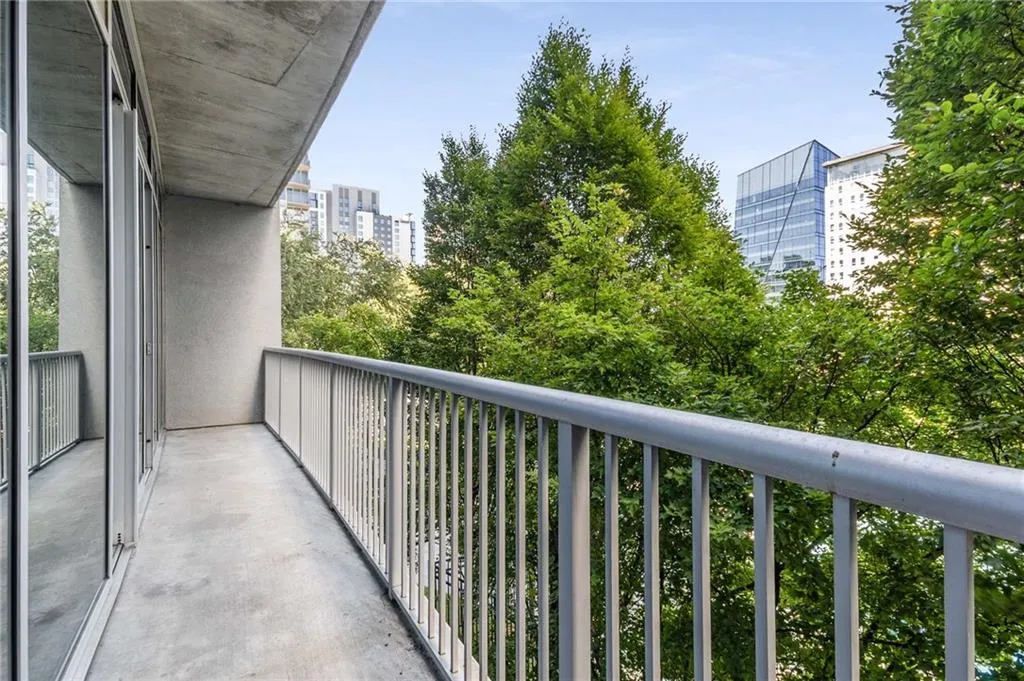 950 W Peachtree Street Nw Unit 802, Atlanta, Georgia 30309, 1 Bedroom Bedrooms, ,1 BathroomBathrooms,Residential,For Sale,950 W Peachtree Street Nw Unit 802,7628281