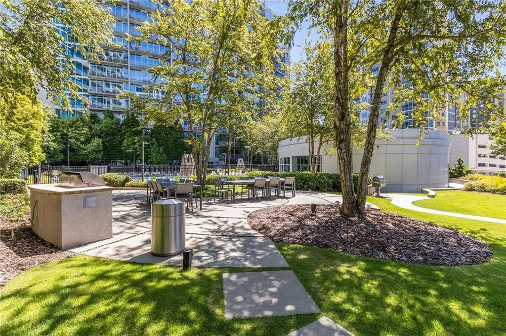 950 W Peachtree Street Nw Unit 802, Atlanta, Georgia 30309, 1 Bedroom Bedrooms, ,1 BathroomBathrooms,Residential,For Sale,950 W Peachtree Street Nw Unit 802,7628281