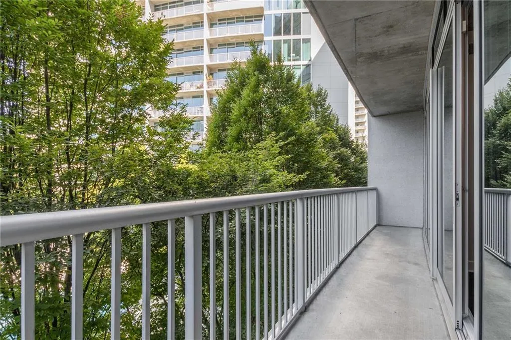 950 W Peachtree Street Nw Unit 802, Atlanta, Georgia 30309, 1 Bedroom Bedrooms, ,1 BathroomBathrooms,Residential,For Sale,950 W Peachtree Street Nw Unit 802,7628281