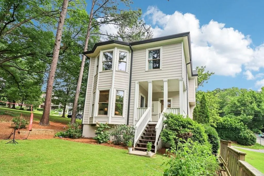 1160 Foster Place Nw, Atlanta, Georgia 30318, 3 Bedrooms Bedrooms, ,2 BathroomsBathrooms,Residential,For Sale,1160 Foster Place Nw,7592317