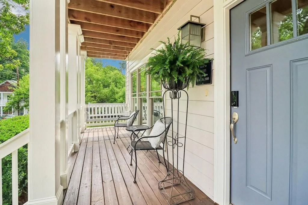 1160 Foster Place Nw, Atlanta, Georgia 30318, 3 Bedrooms Bedrooms, ,2 BathroomsBathrooms,Residential,For Sale,1160 Foster Place Nw,7592317
