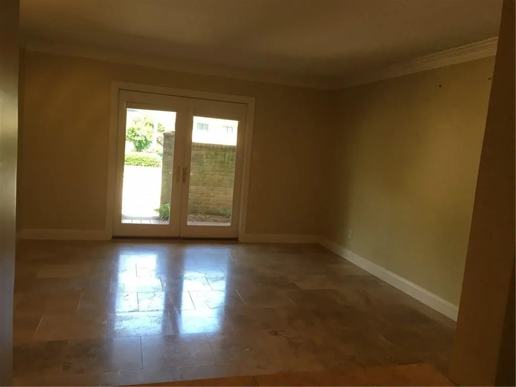 5400 Roswell Road Unit B4, Atlanta, Georgia 30342, 1 Bedroom Bedrooms, ,1 BathroomBathrooms,Residential,Sold,5400 Roswell Road Unit B4,5692821
