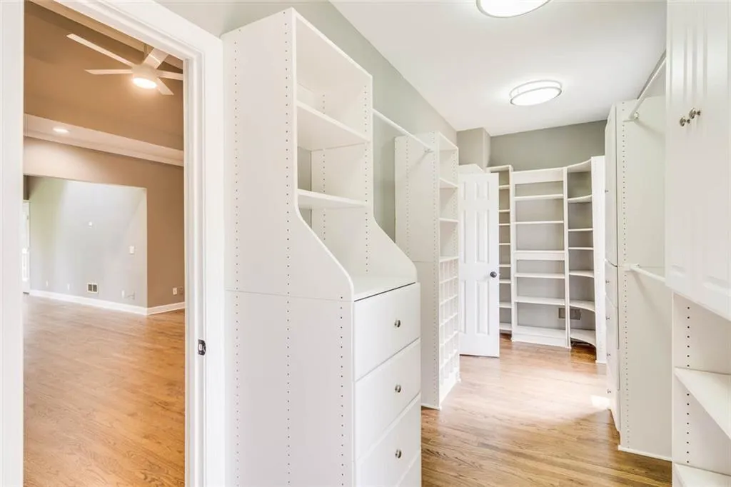 160 Grogans Landing, Atlanta, Georgia 30350, 5 Bedrooms Bedrooms, ,5 BathroomsBathrooms,Residential,For Sale,160 Grogans Landing,7727318