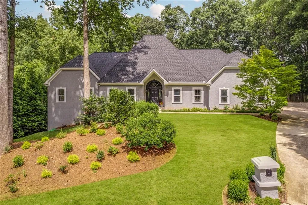 160 Grogans Landing, Atlanta, Georgia 30350, 5 Bedrooms Bedrooms, ,5 BathroomsBathrooms,Residential,For Sale,160 Grogans Landing,7727318