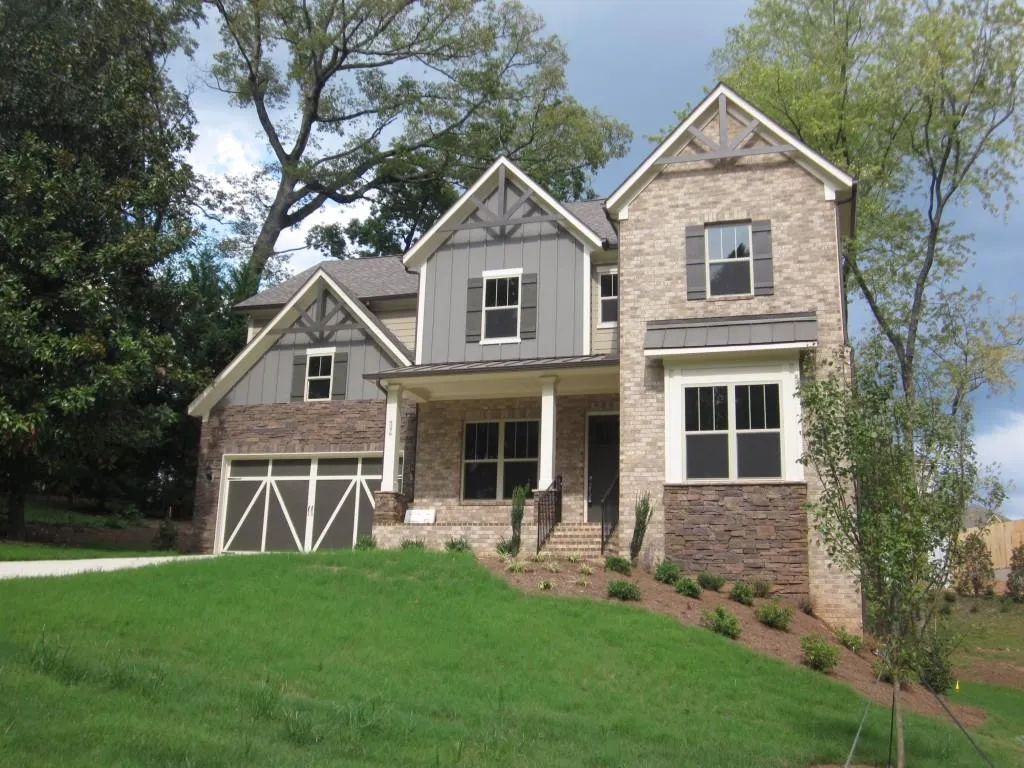 131 Austin Drive, Sandy Springs, Georgia 30328, 5 Bedrooms Bedrooms, ,4 BathroomsBathrooms,Residential,Sold,131 Austin Drive,5587102