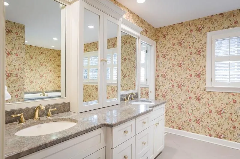 800 Starlight Drive, Atlanta, Georgia 30342, 4 Bedrooms Bedrooms, ,3 BathroomsBathrooms,Residential,Sold,800 Starlight Drive,5958437