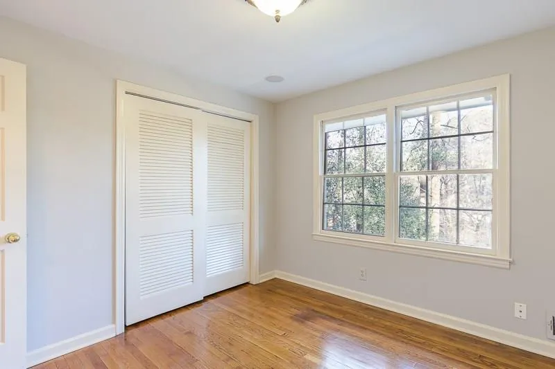 800 Starlight Drive, Atlanta, Georgia 30342, 4 Bedrooms Bedrooms, ,3 BathroomsBathrooms,Residential,Sold,800 Starlight Drive,5958437