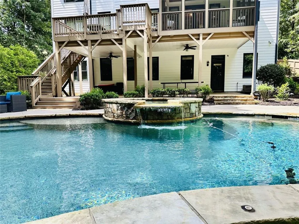 525 Forest Hills Drive, Atlanta, Georgia 30342, 6 Bedrooms Bedrooms, ,5 BathroomsBathrooms,Residential,For Sale,525 Forest Hills Drive,7663912