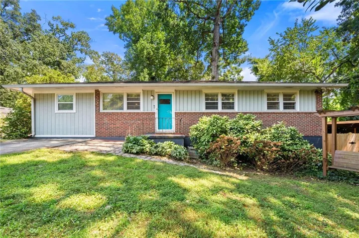 811 Whelchel Drive, Decatur, Georgia 30033