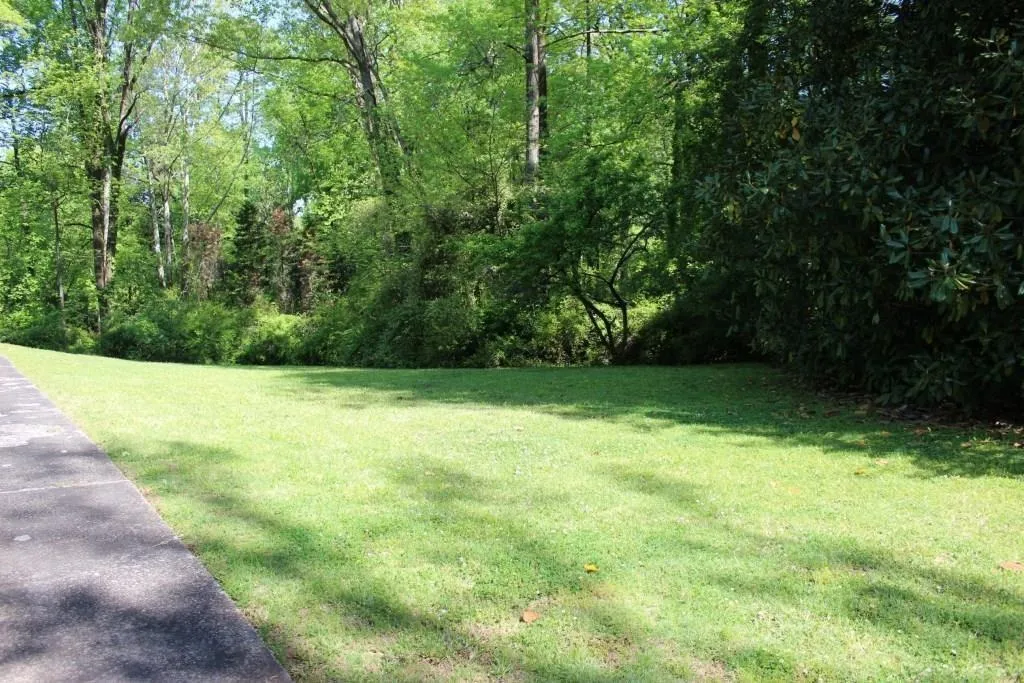 5260 Long Island Drive Nw, Sandy Springs, Georgia 30327, 5 Bedrooms Bedrooms, ,3 BathroomsBathrooms,Residential,Sold,5260 Long Island Drive Nw,6519601