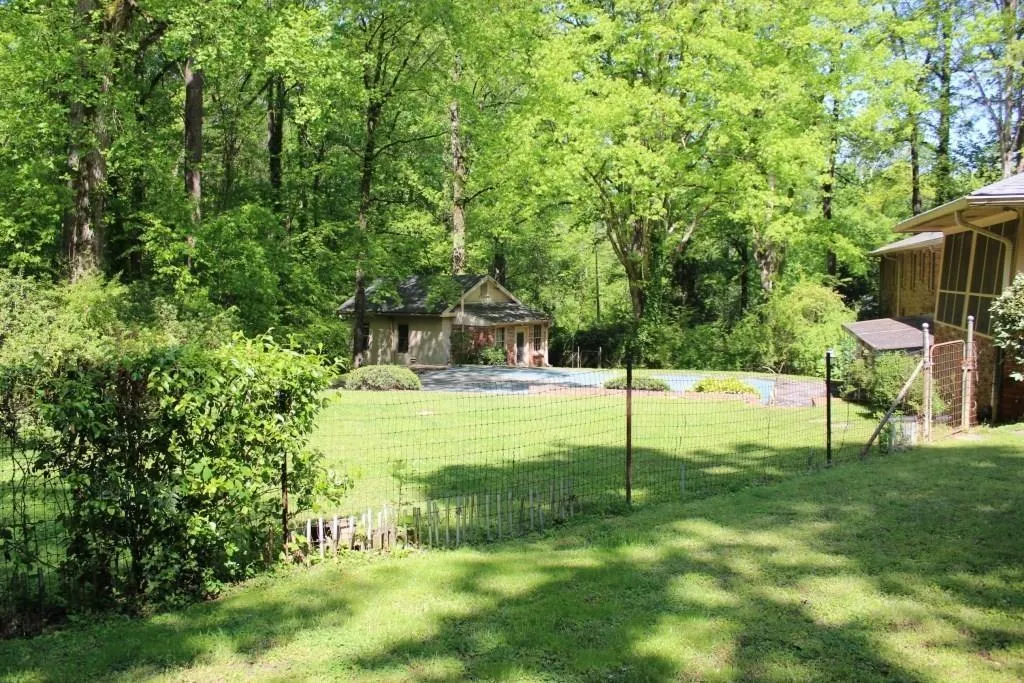 5260 Long Island Drive Nw, Sandy Springs, Georgia 30327, 5 Bedrooms Bedrooms, ,3 BathroomsBathrooms,Residential,Sold,5260 Long Island Drive Nw,6519601